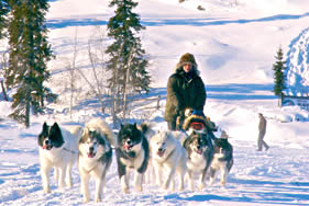 (C) Blachford Lake Lodge
