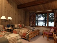 (C) Glacier Bay Lodge
