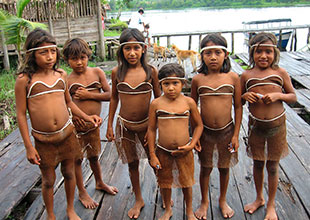 ワラオ族の子どもたち